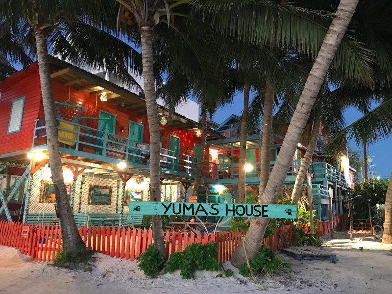 Yuma'S House Belize Hostel Caye Caulker Екстериор снимка